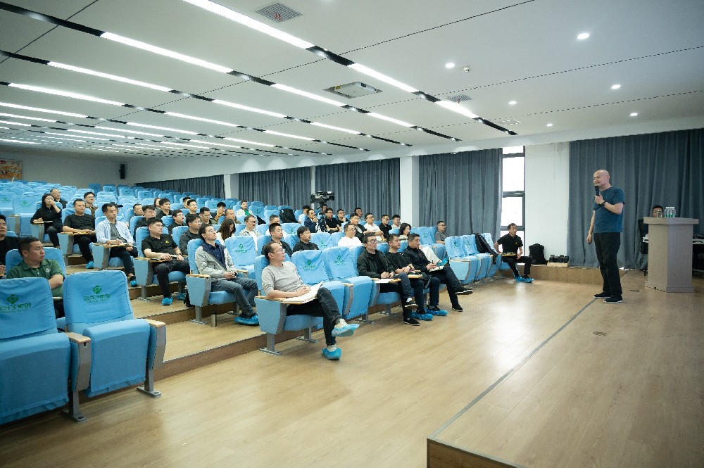 热烈庆祝注册即送28元体验金集团2025年一季度会议圆满落幕！